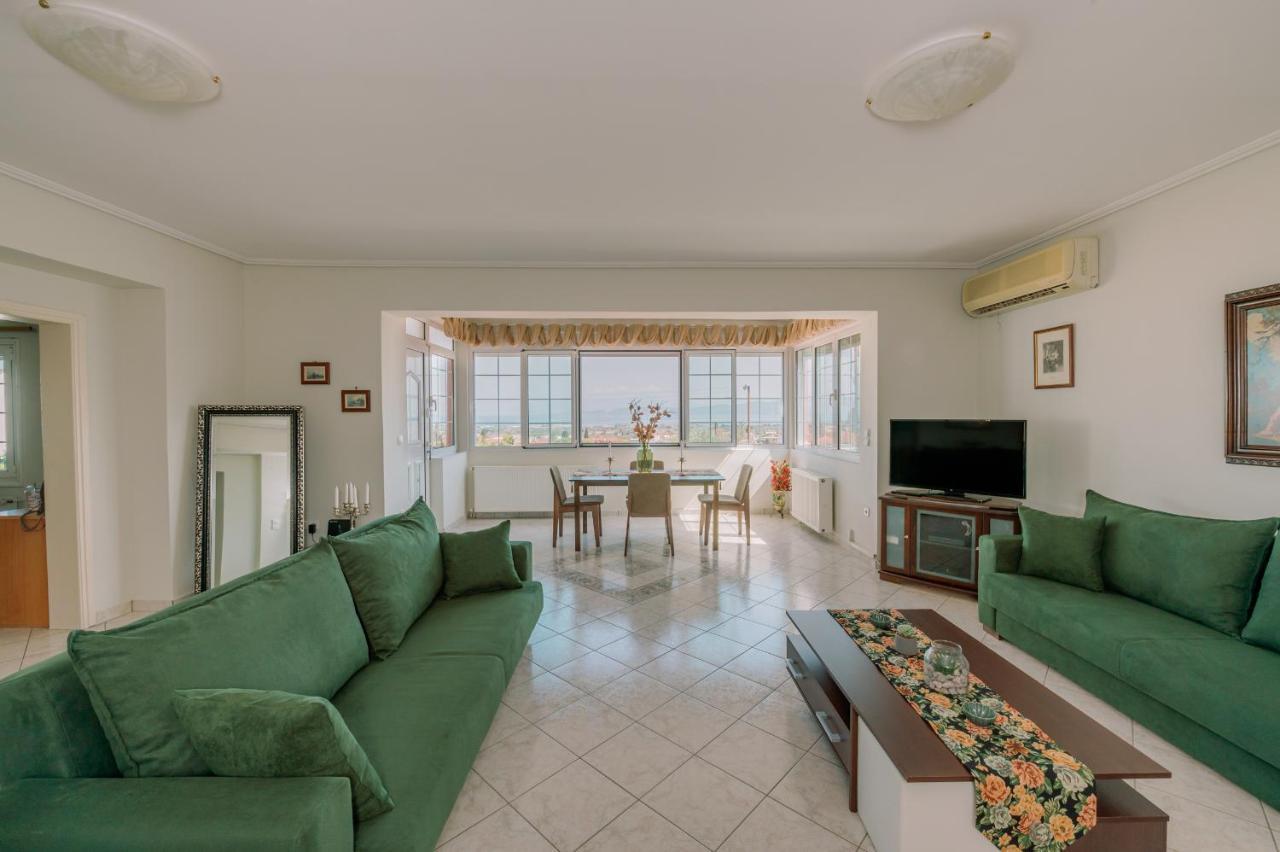 Akanthos House Apartment