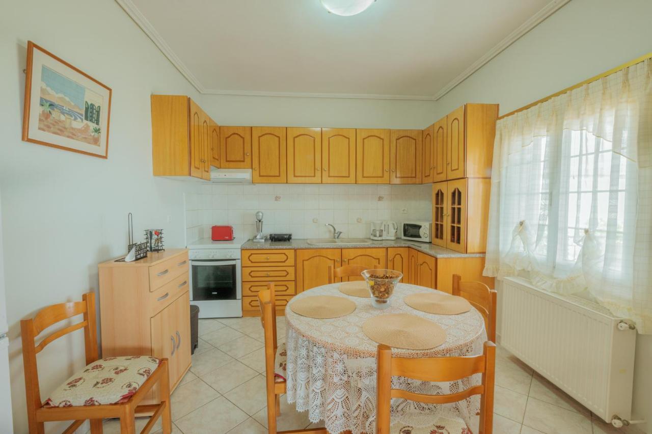 Akanthos House Apartment